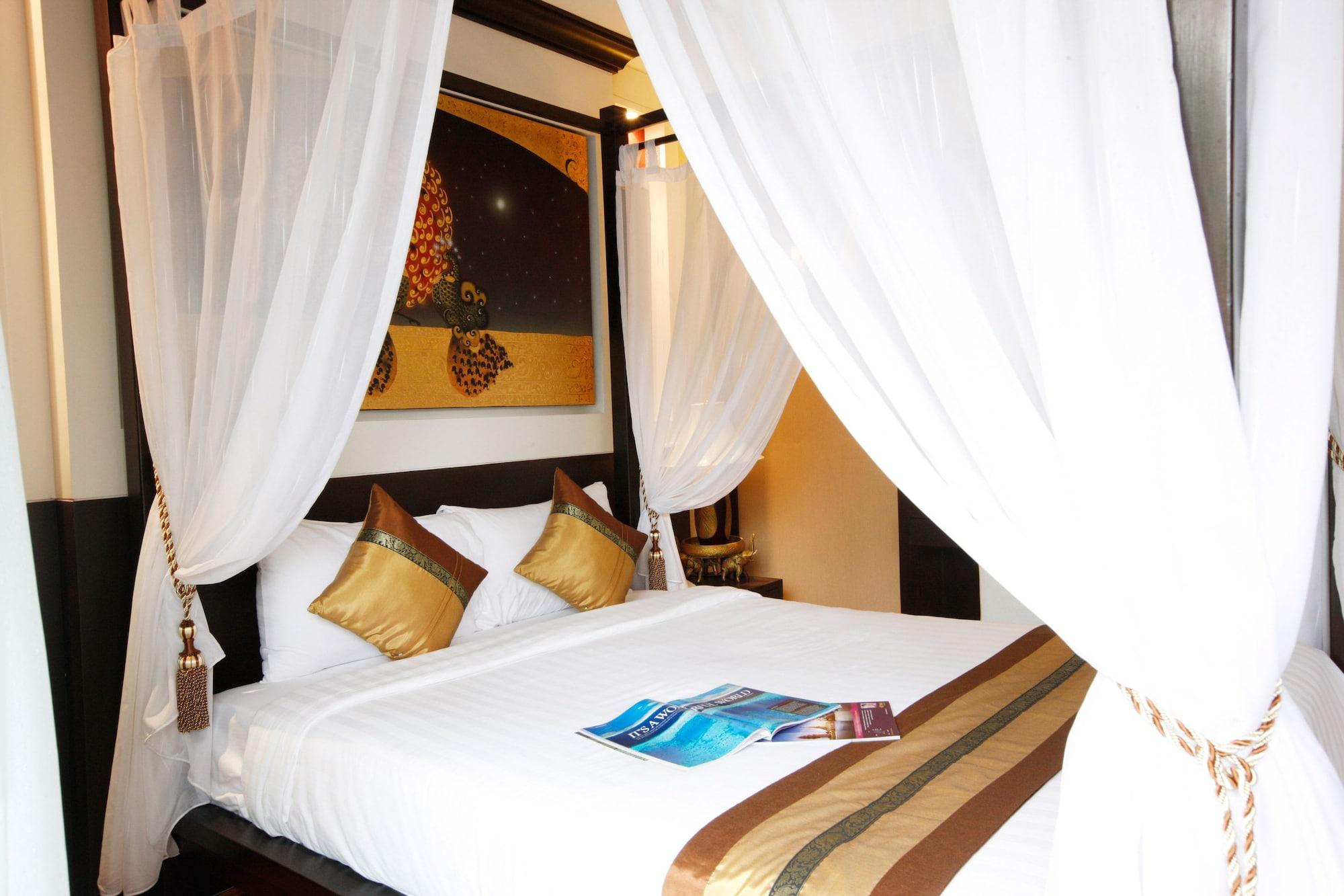 Mirth Sathorn Hotel Banguecoque Exterior foto